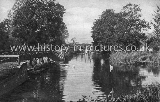Beeleigh Weir, Maldon, Essex. c.1922
